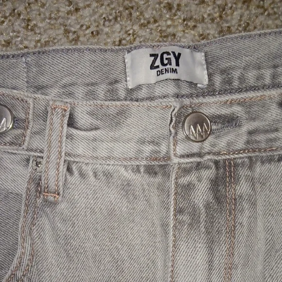 Casual Gray Boyfriend Jeans - Picture 2 of 4